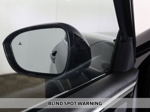 New 2026 Mitsubishi Outlander SE image 8