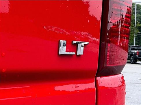Used 2022 Chevrolet Silverado 1500 LT AWD/4WD image 29