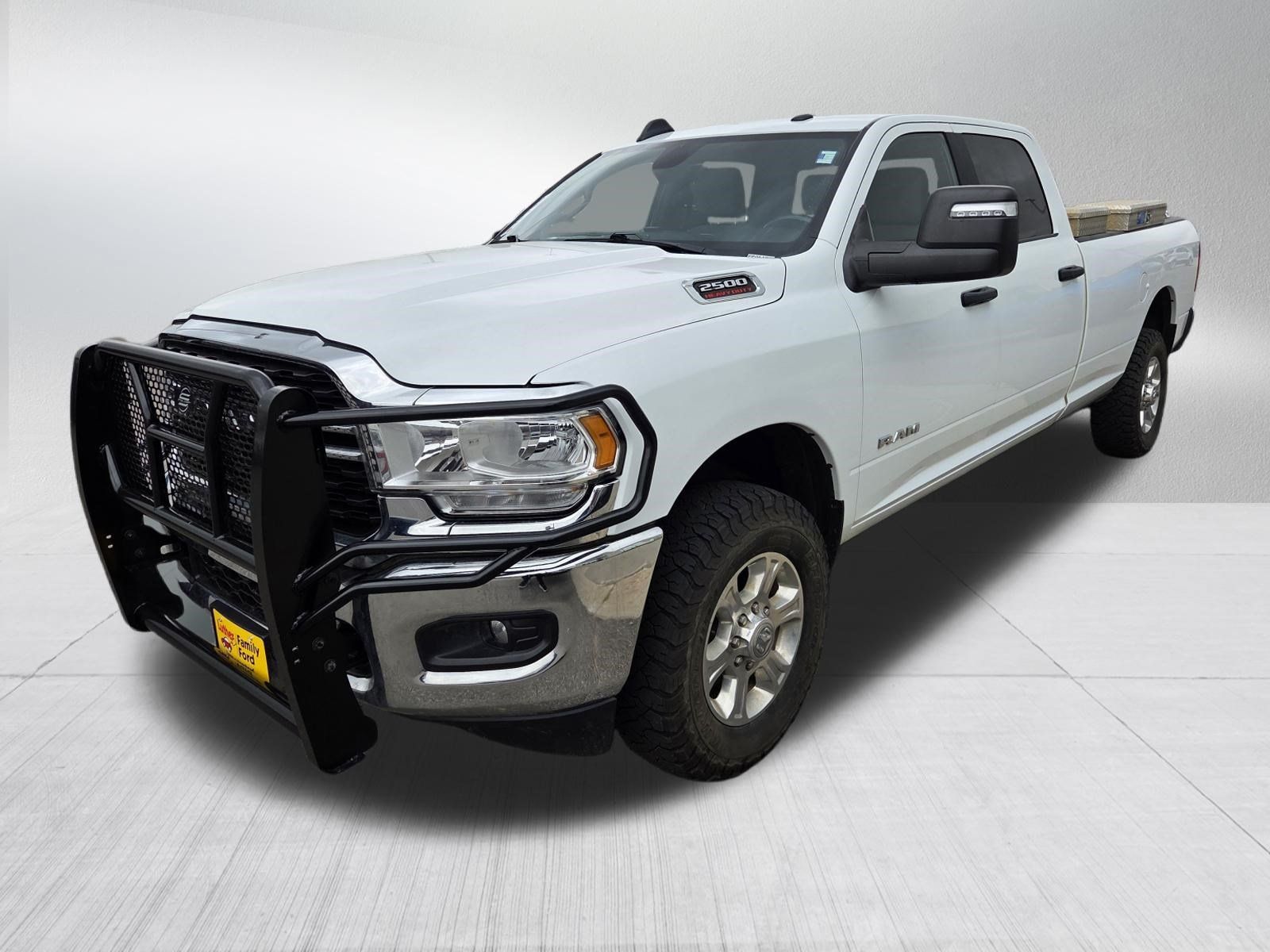 Used 2023 RAM 2500 Big Horn w/ Level 1 Equipment Group AWD/4WD image 3