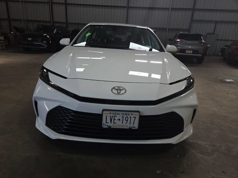 Used 2025 Toyota Camry LE FWD image 7