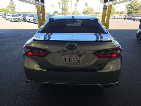 Used 2022 Toyota Camry SE image 15