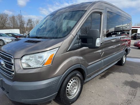 Used 2018 Ford Transit 350 XLT image 9