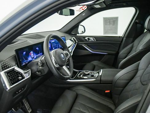 Certified 2024 BMW X5 xDrive50e w/ M Sport Package AWD/4WD image 17