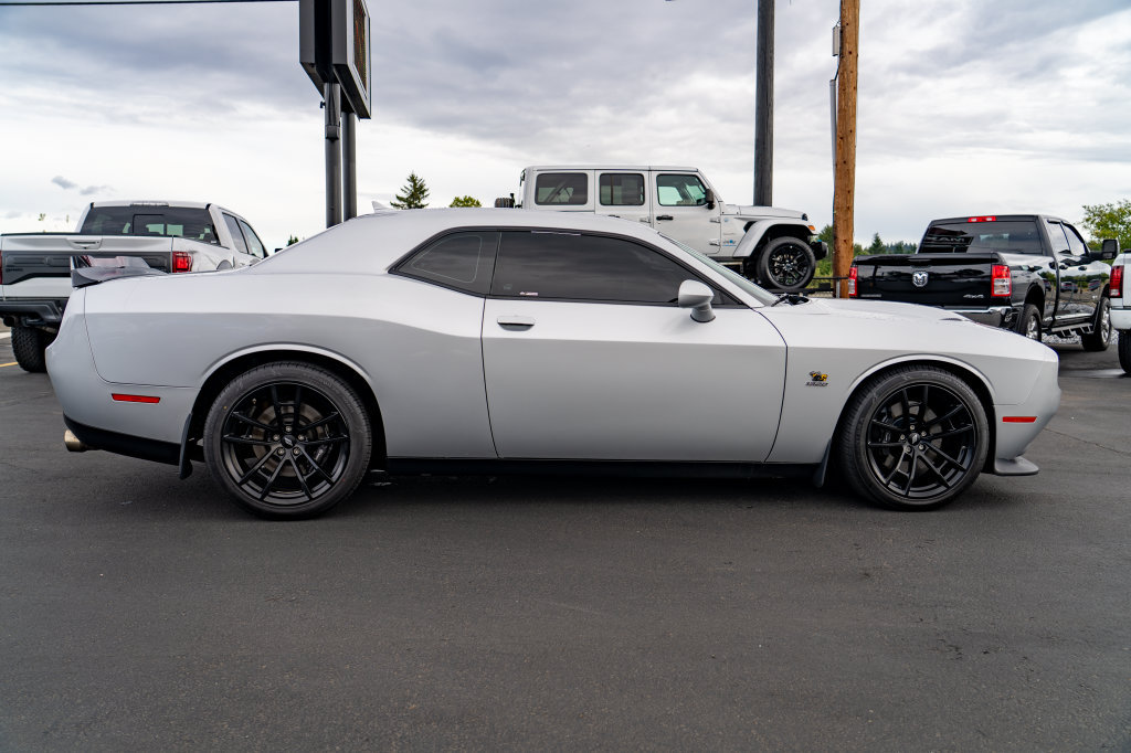 Used 2021 Dodge Challenger R/T Scat Pack RWD image 8