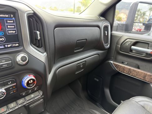 Used 2020 GMC Sierra 3500 Denali w/ Denali Ultimate Package AWD/4WD image 43