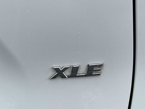 Used 2023 Toyota RAV4 XLE w/ Convenience Package FWD image 10