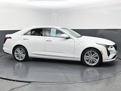 Used 2025 Cadillac CT4 Premium Luxury image 6