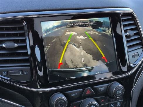 Used 2021 Jeep Grand Cherokee Limited w/ Premium Lighting Group image 30