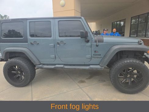 Used 2015 Jeep Wrangler Unlimited Sport w/ Quick Order Package 24S AWD/4WD image 6
