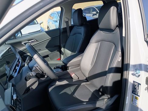 New 2026 Kia Sportage EX w/ EX Panoramic Sunroof Package image 17