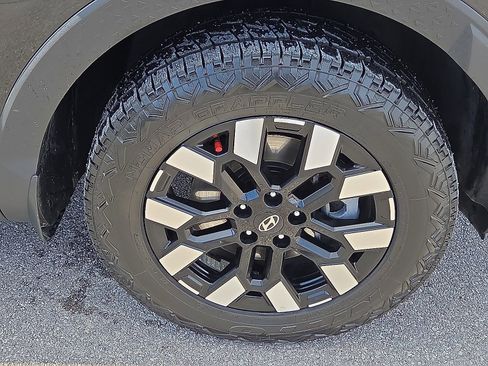 Used 2025 Hyundai Santa Cruz SE image 7