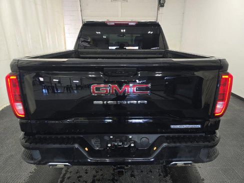 Used 2024 GMC Sierra 1500 Elevation w/ X31 Off-Road Package AWD/4WD image 7