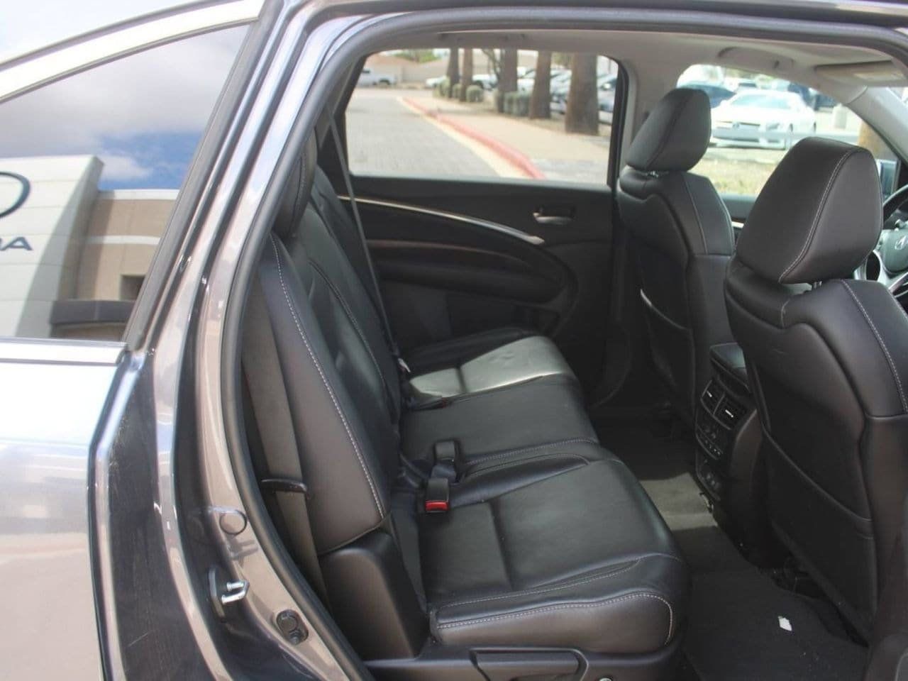 Used 2020 Acura MDX w/ Technology Package FWD image 15