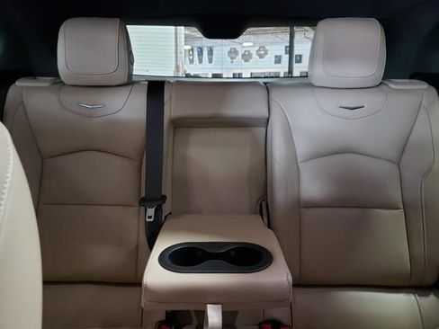 Used 2024 Cadillac XT4 Luxury w/ Cold Weather Package AWD/4WD image 15