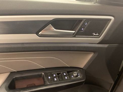 Used 2021 Volkswagen Atlas Cross Sport SEL Premium image 19