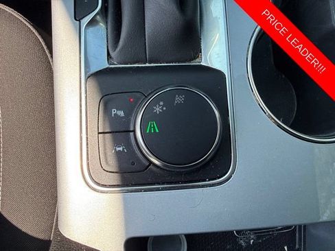 Used 2024 Chevrolet Blazer LT w/ Convenience Package FWD image 21