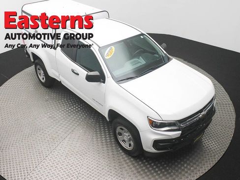 Used 2021 Chevrolet Colorado W/T w/ WT Convenience Package AWD/4WD image 3