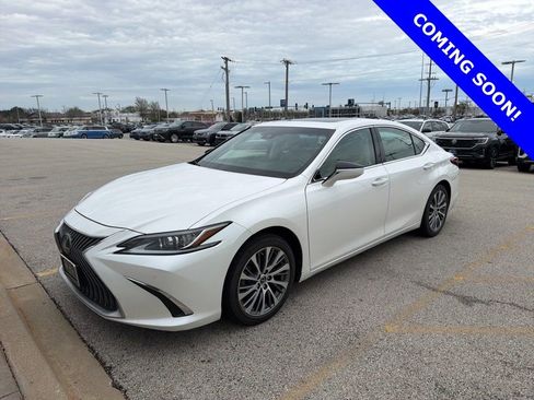 Used 2020 Lexus ES 350 w/ Premium Package image 10