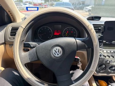 Used 2006 Volkswagen Jetta 2.5 FWD image 12
