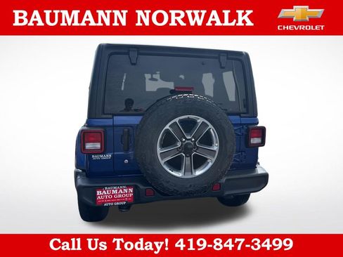 Used 2020 Jeep Wrangler Unlimited Sahara AWD/4WD image 6