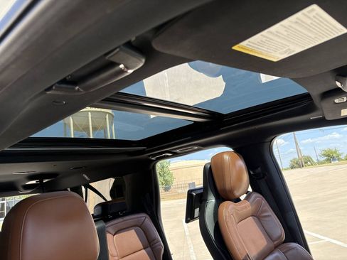Used 2020 Lincoln Navigator L Reserve w/ Luxury Package AWD/4WD image 18
