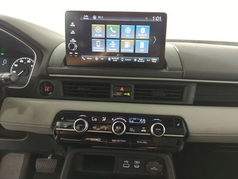 Used 2023 Honda Pilot EX-L image 13