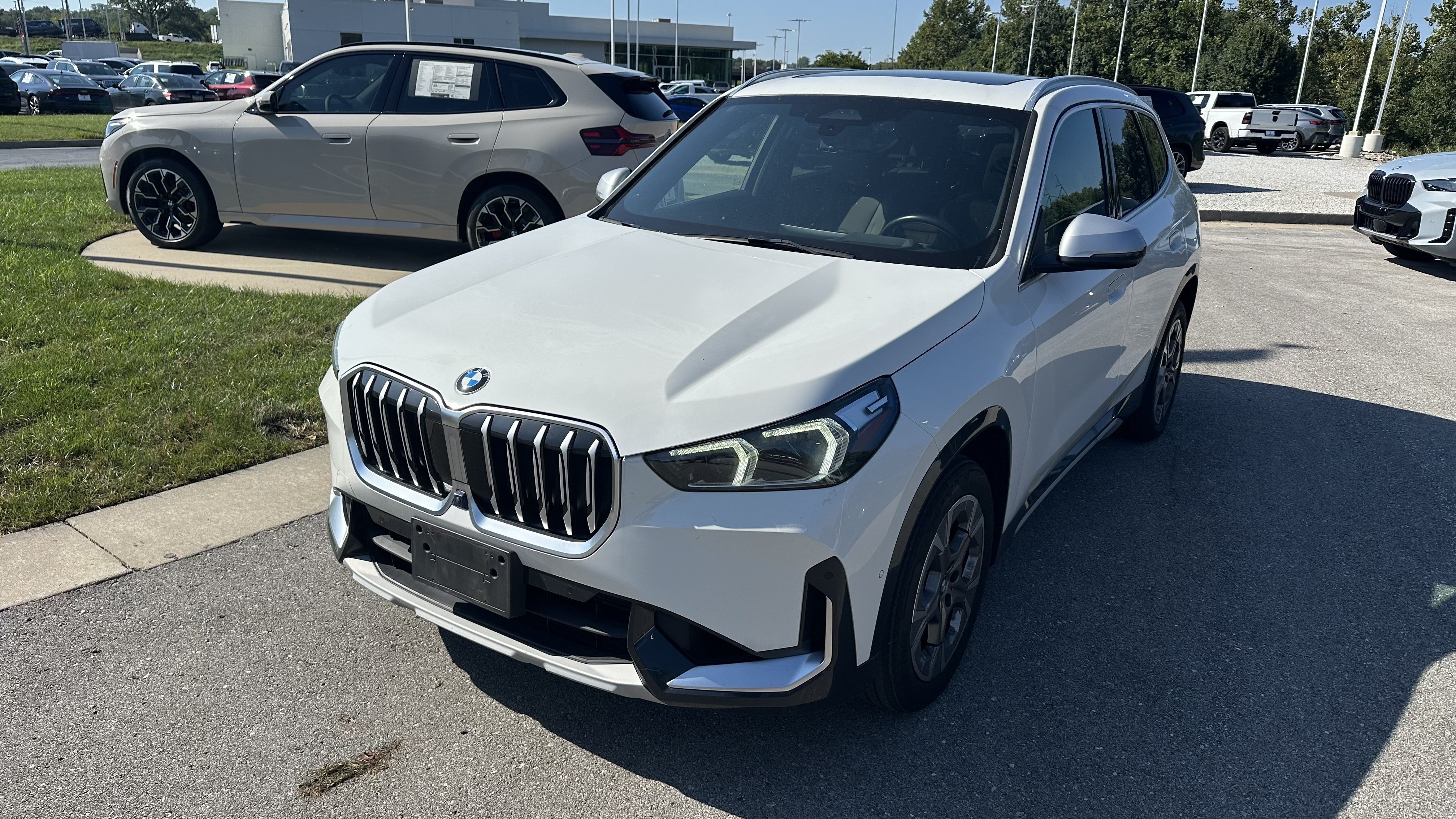 Certified 2023 BMW X1 xDrive28i w/ Premium Package AWD/4WD image 5