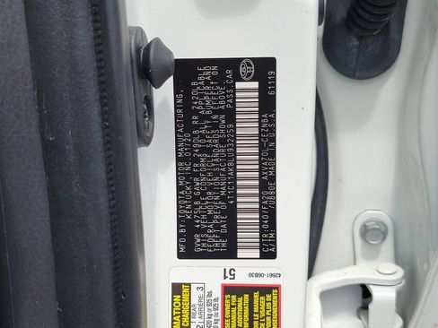 Used 2020 Toyota Camry LE FWD image 32