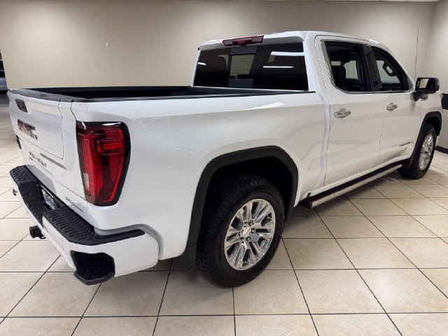 Used 2025 GMC Sierra 1500 Denali AWD/4WD image 6