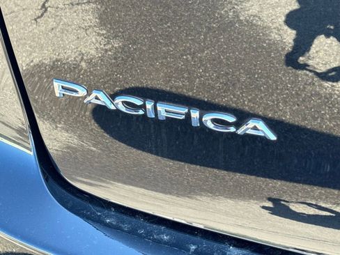 Used 2026 Chrysler Pacifica Select FWD image 29