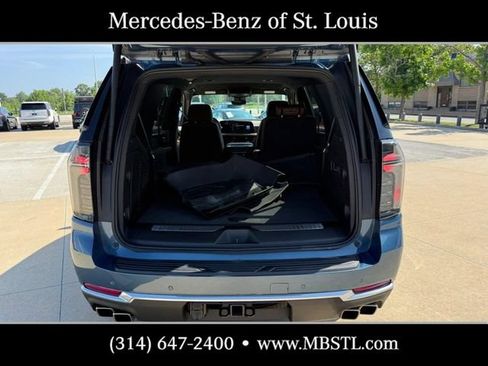 Used 2025 Chevrolet Tahoe High Country AWD/4WD image 8