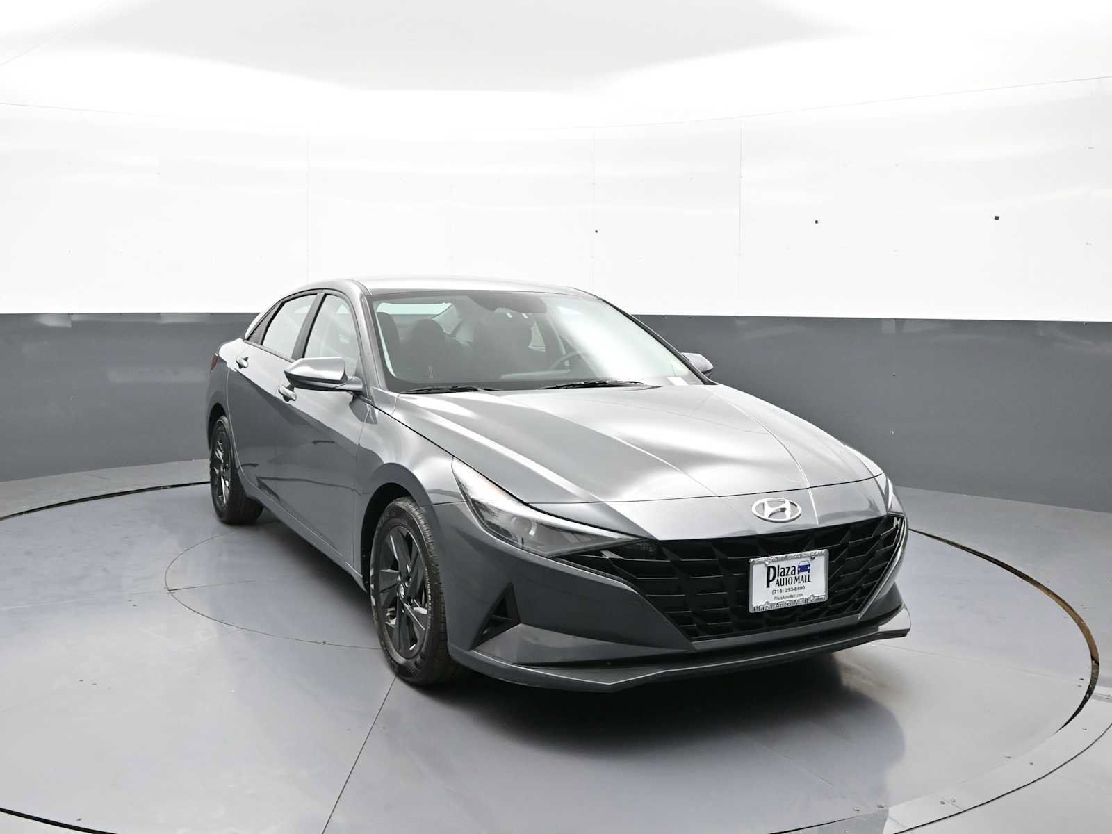 Certified 2023 Hyundai Elantra SEL FWD image 2