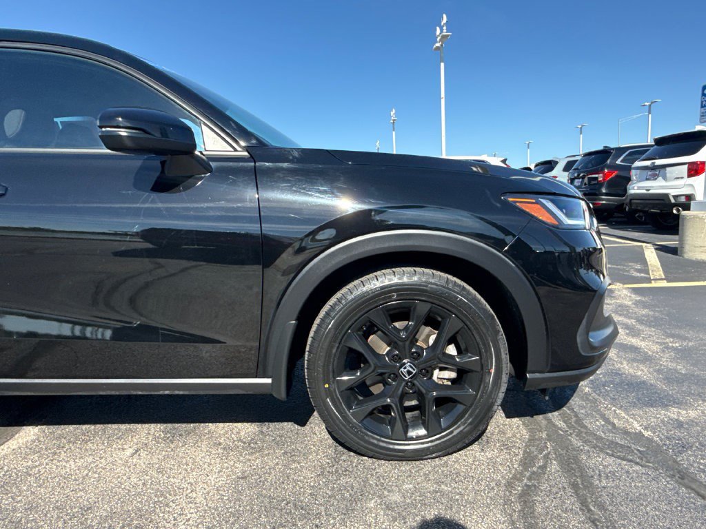 Used 2025 Honda HR-V Sport image 15