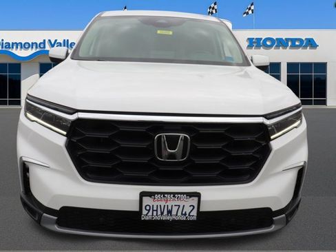Used 2023 Honda Pilot EX-L image 2
