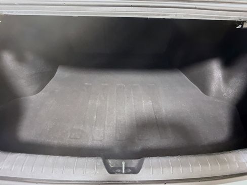 Used 2018 Kia Optima S image 32