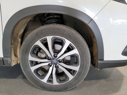 Used 2023 Subaru Forester Limited AWD/4WD image 16