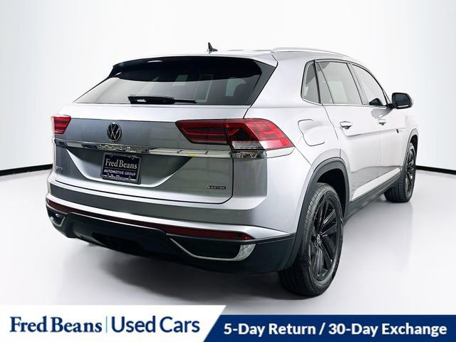 Used 2023 Volkswagen Atlas Cross Sport SE w/ Black Wheel Package AWD/4WD image 10