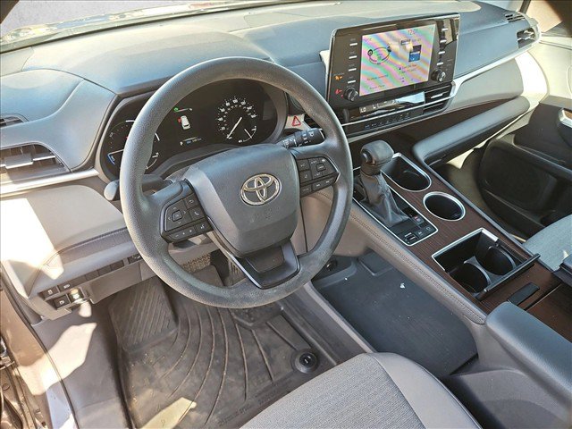 Certified 2023 Toyota Sienna LE FWD image 12