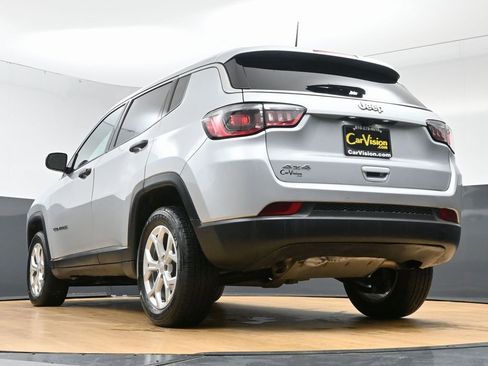 Used 2024 Jeep Compass Sport image 51