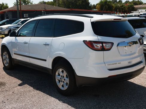 Used 2017 Chevrolet Traverse LS AWD/4WD image 3