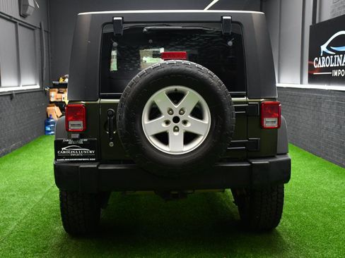 Used 2009 Jeep Wrangler Unlimited X RWD image 3