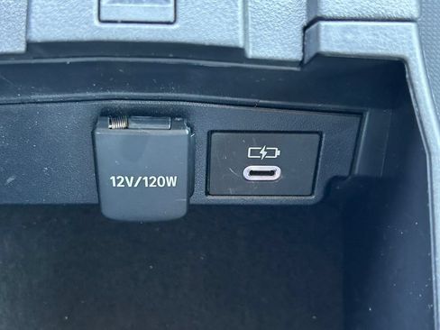 Used 2024 Toyota Corolla LE FWD image 29