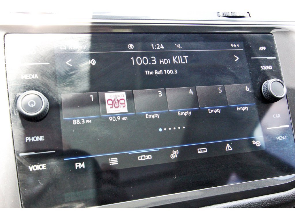 Used 2022 Volkswagen Tiguan SE AWD/4WD image 28