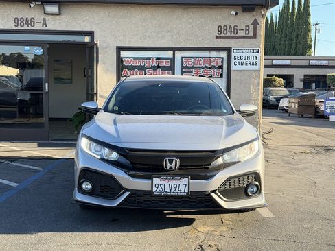 Used 2019 Honda Civic Sport image 2