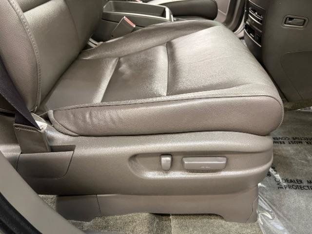 Used 2014 Honda Odyssey Touring image 15