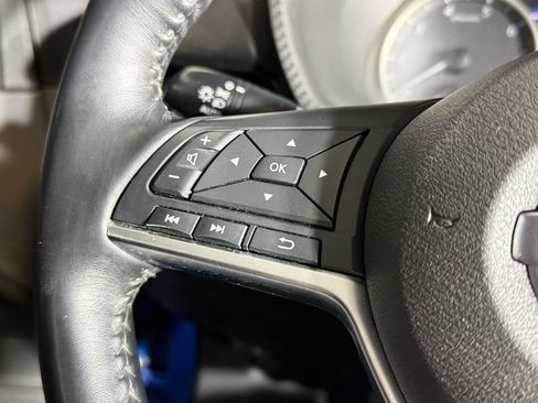 Used 2020 Nissan Sentra SV FWD image 12