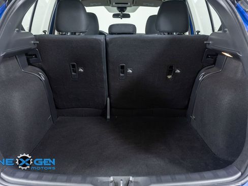 Used 2022 Nissan Kicks SV image 45