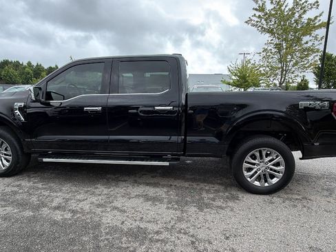 Used 2025 Ford F150 Lariat w/ Equipment Group 502A High AWD/4WD image 11