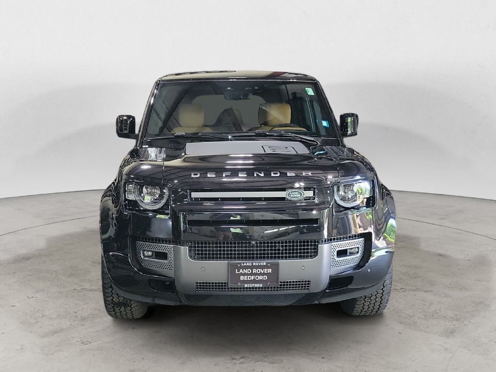 Used 2024 Land Rover Defender 110 V8 AWD/4WD image 8