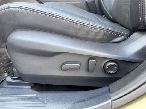 Certified 2023 Subaru Outback Touring XT image 18